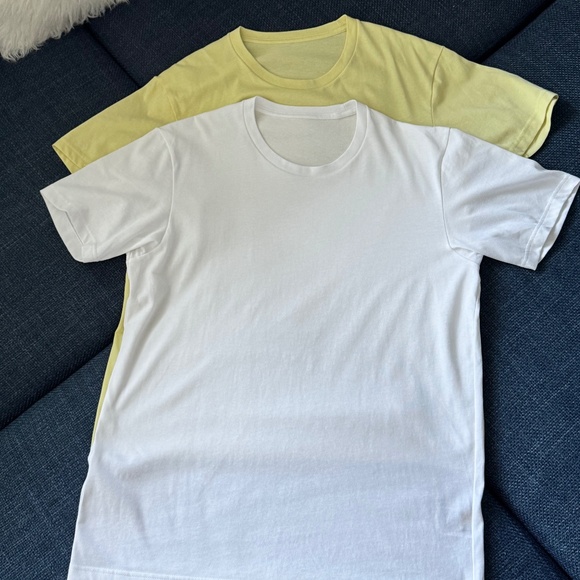 💙 3/$21 Uniqlo Dry Crew Neck Short Tee L, qty=2, white+yellow, slightly sheer - Picture 1 of 7